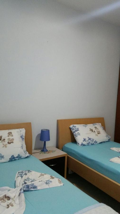 Christos Apartments Sarandë Buitenkant foto
