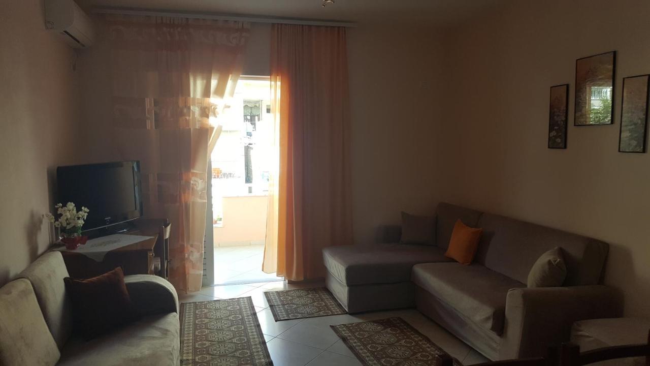 Christos Apartments Sarandë Buitenkant foto