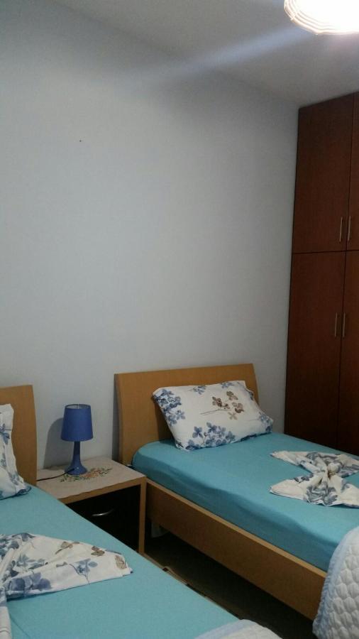 Christos Apartments Sarandë Buitenkant foto