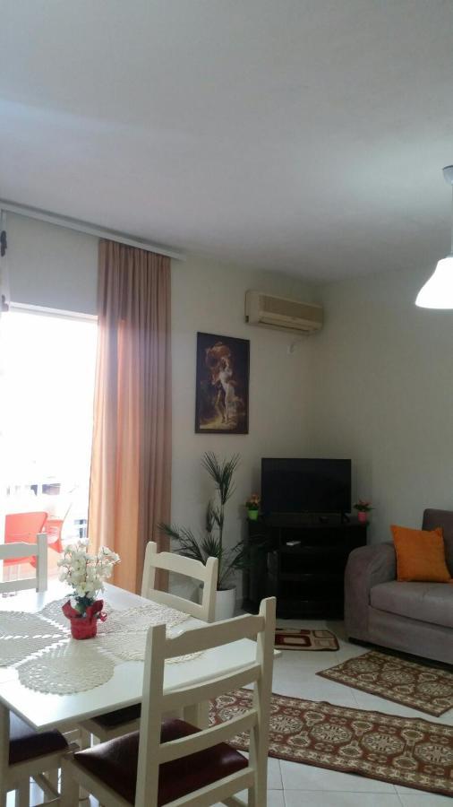 Christos Apartments Sarandë Buitenkant foto