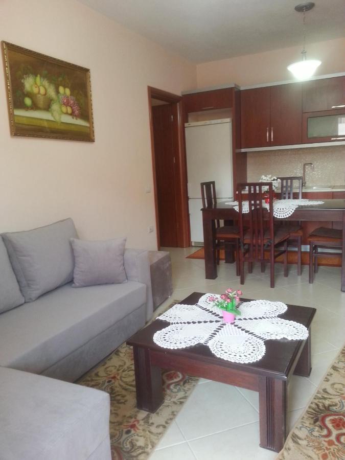 Christos Apartments Sarandë Buitenkant foto