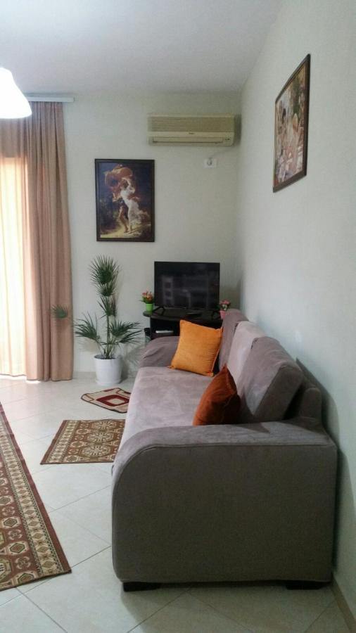 Christos Apartments Sarandë Buitenkant foto