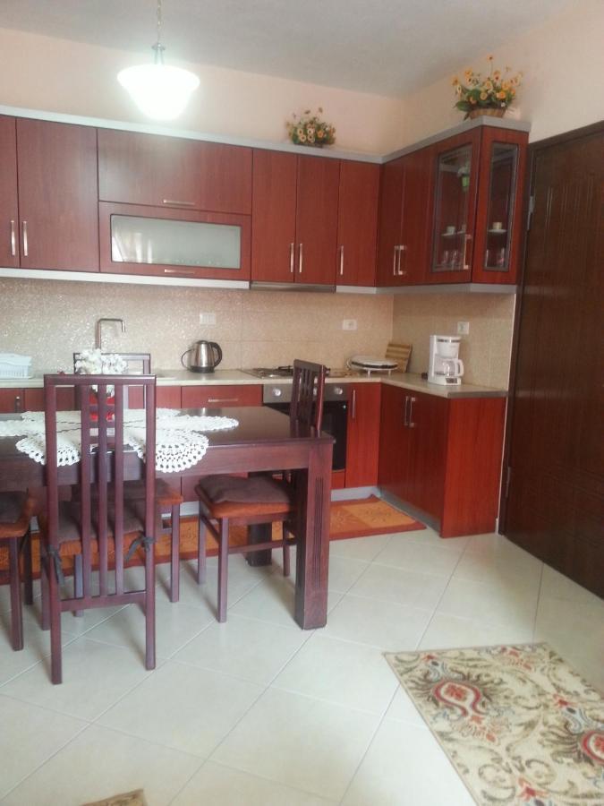Christos Apartments Sarandë Buitenkant foto