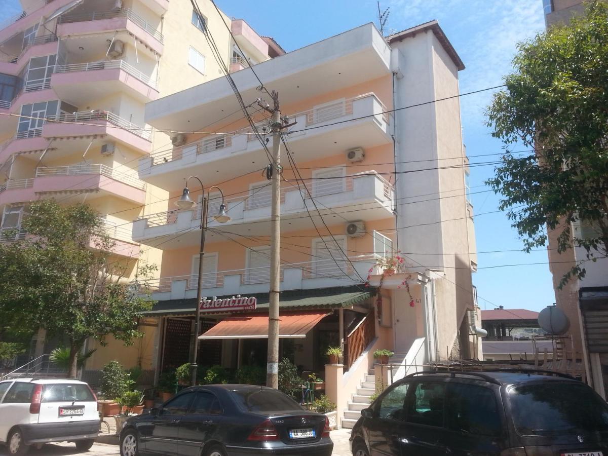 Christos Apartments Sarandë Buitenkant foto